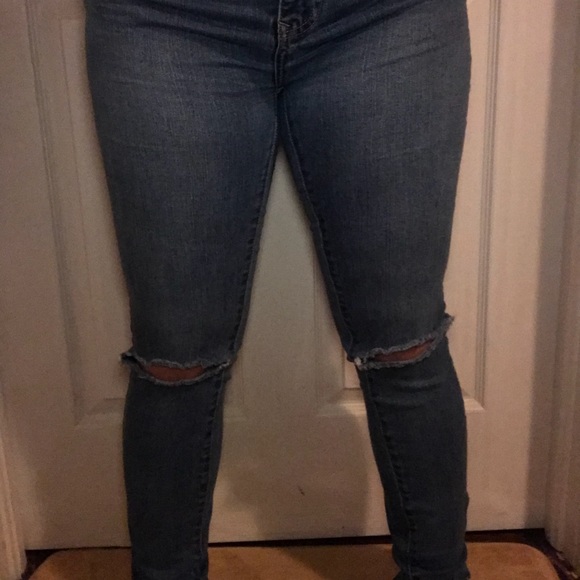 Cute Ripped Jeans ! - Picture 4 of 7